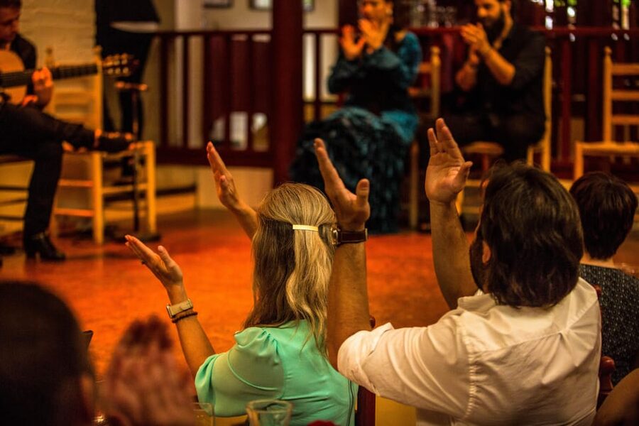 Barcelona: Flamenco Show with Dinner at Tablao de Carmen - How the night runs: doors open, dinner happens, and the show clocks in
