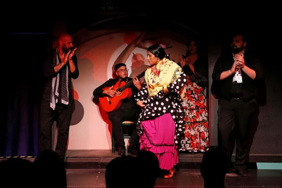 Barcelona: Flamenco Show with Drink Option at La Rambla - Final call: should you book El Duende or choose another flamenco option?