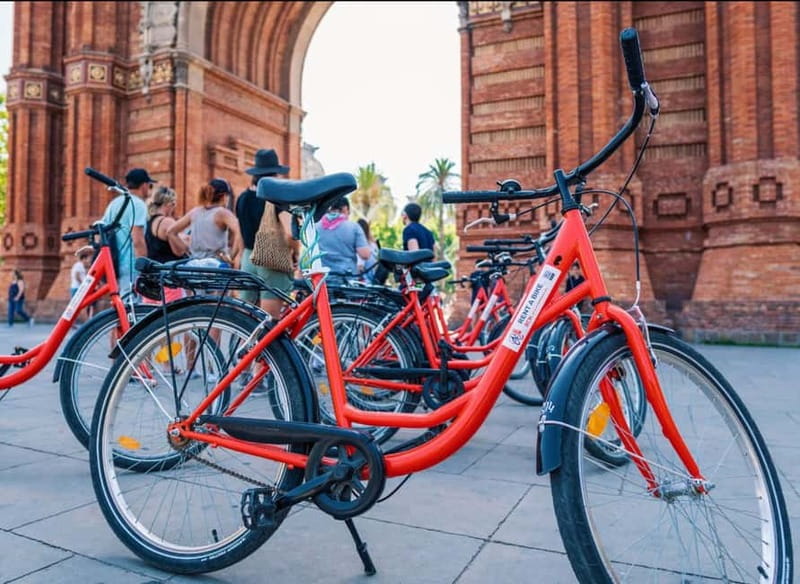 Barcelona: Full-Day Bike/E-Bike Rental with Helmet and Lock - Building Your Own Route: Plaza de Catalunya, Plaza Universitat, and Easy Momentum