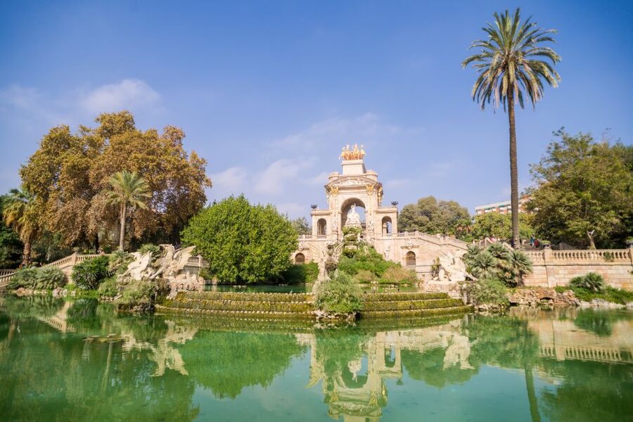 barcelona: Gaudi Highlights eBike tour - How the guides elevate safety and stories on a shared road