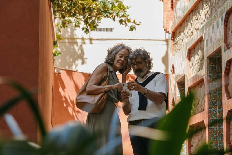 Barcelona: Gaudi's Casa Vicens Skip-the-Line Entrance Ticket - The audio guide app in 16 languages, plus headphone basics