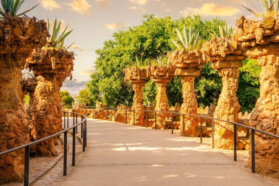 Barcelona: Gaudí’s Park Güell Tour with Fast-Track Ticket - Park Güell stop 3: Trencadis mosaics you learn to read