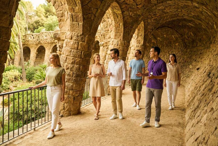 Barcelona: Gaudí’s Park Güell Tour with Fast-Track Ticket - Terrace of the Mediterranean views, plus free time for your own route