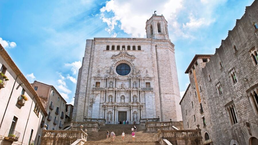 Barcelona: Girona & Costa Brava Small Group Tour with Pickup - Pacing and time use in a full 10 hours