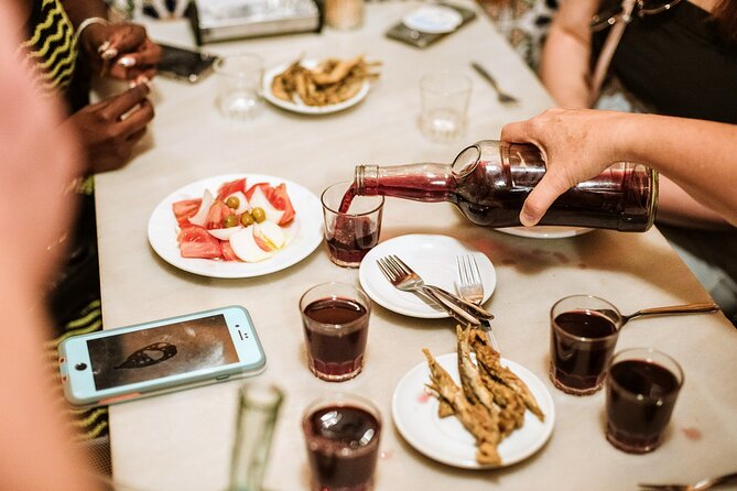 Barcelona Gothic Quarter Tapas & Taverns Food & Wine Tour - How much walking, and what that means for your feet