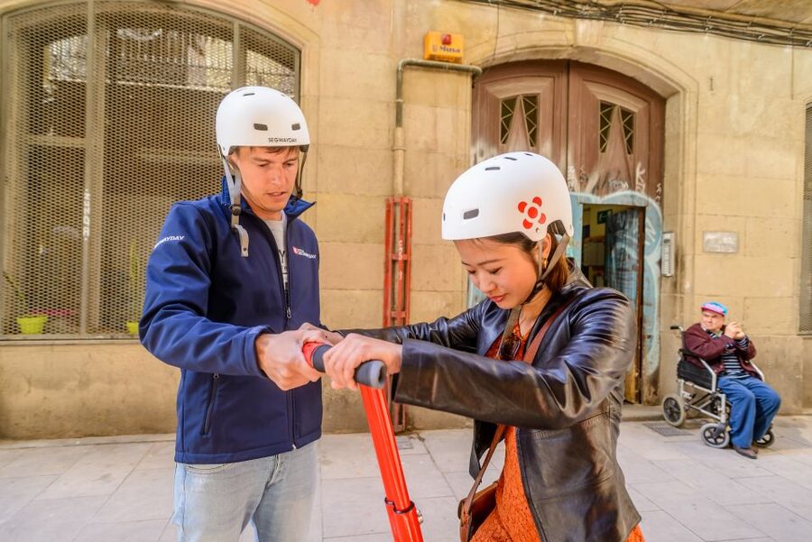 Barcelona Grand 2-Hour Segway Tour - Passeig Lluis Companys Promenade to Parc de la Ciutadella