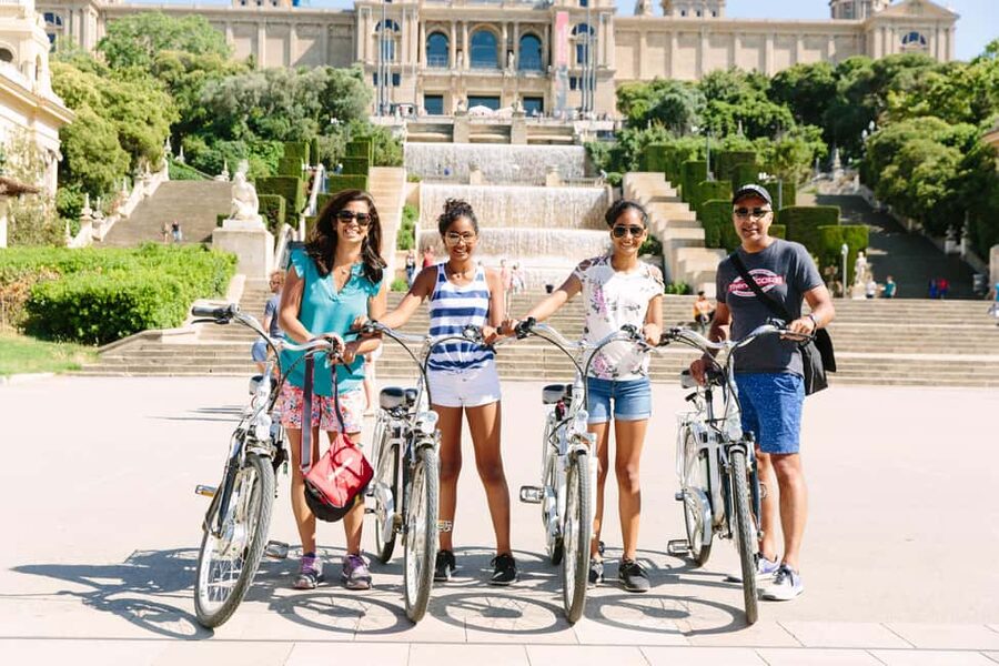 Barcelona: Guided Highlights Bike or eBike Tour (3 Hours) - Barcelona Cathedral and Palau de la Música: two icons with very different vibes