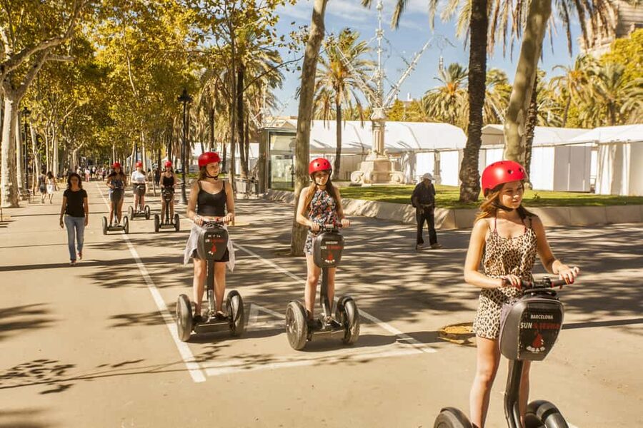 Barcelona Guided Segway Tour - The first 10 minutes matter: training and safety briefing
