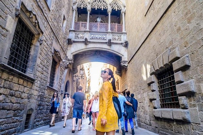 Barcelona Helicopter, Sailboat & Old Town Private Walking Tour - Passeig de Gràcia: Gaudí’s boulevard in guided form