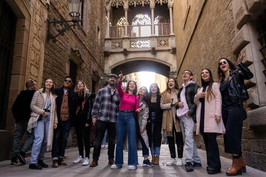 Barcelona: Hidden Gems Walking Tour Including 10+ Sights - Key things to know before you go