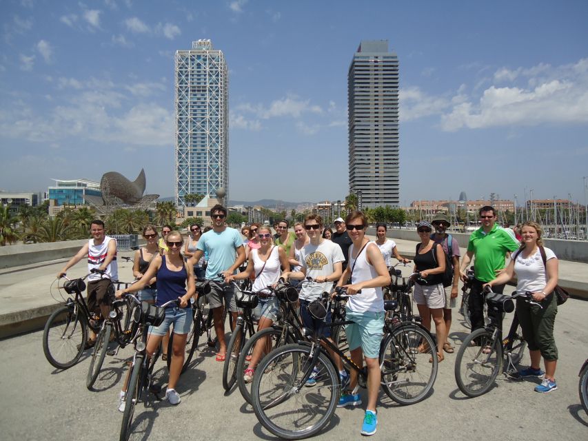 Barcelona Highlights Bike Tour: Cycle along the beach! - Port Olímpic to Barceloneta: the beach part is the payoff