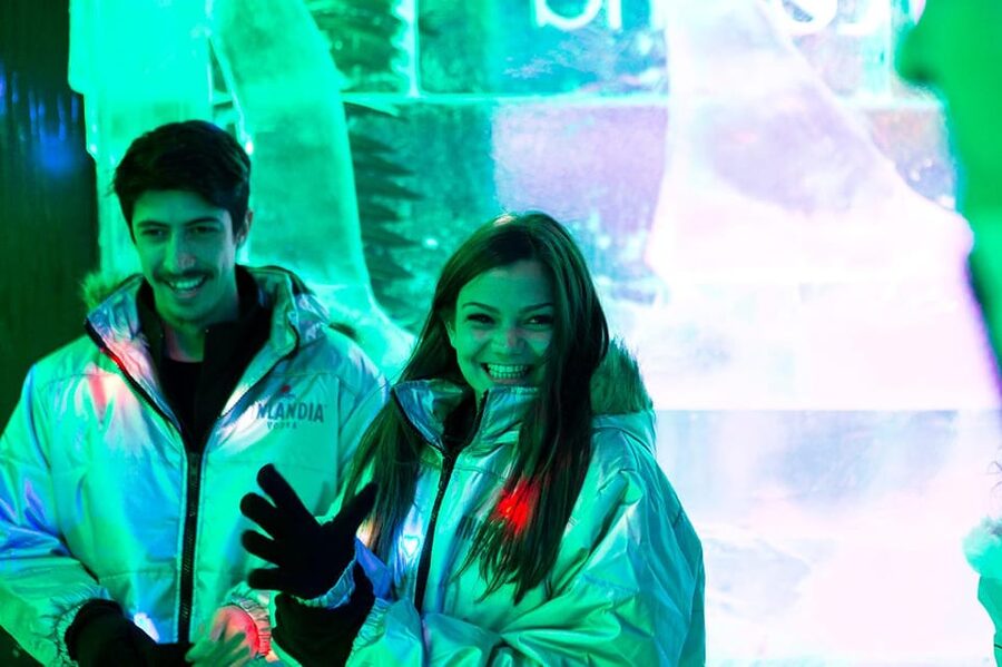 Barcelona: Ice Bar and Terrace Drinks Romantic Package - Who should book this romantic package in Barcelona