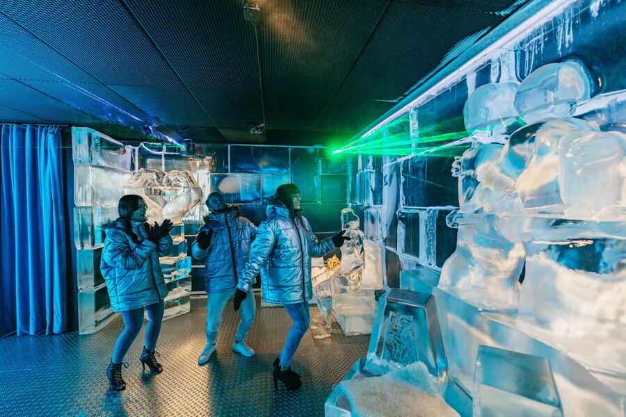 Barcelona: Icebar experience, located at the beach !! - Icebarcelona at the beach: what makes this version of an ice bar special