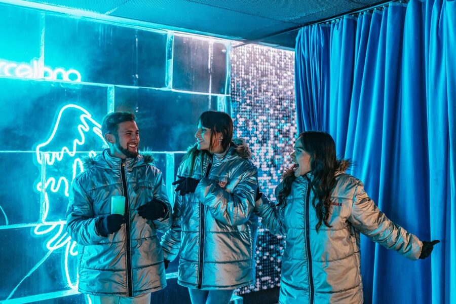 Barcelona: Icebar experience, located at the beach !! - Your included drink: cocktails, mocktails, and ice glasses