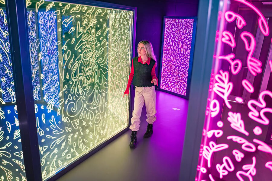 Barcelona: Interactive Art Installation by IKONO - Should You Book IKONO Barcelona?