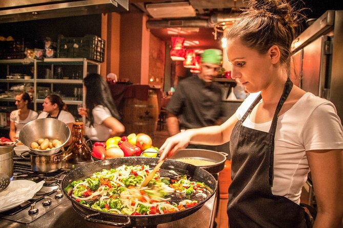 Barcelona Interactive Spanish Cooking Experience - Who should book this paella and market experience