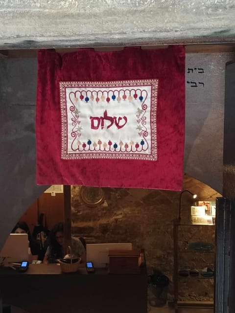 Barcelona: Jewish Tour by a Jewish guide - The old mikve visit