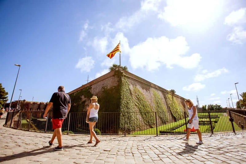 Barcelona: Montjuïc Cable Car Roundtrip Ticket - Should You Book the Montjuïc Cable Car Roundtrip?