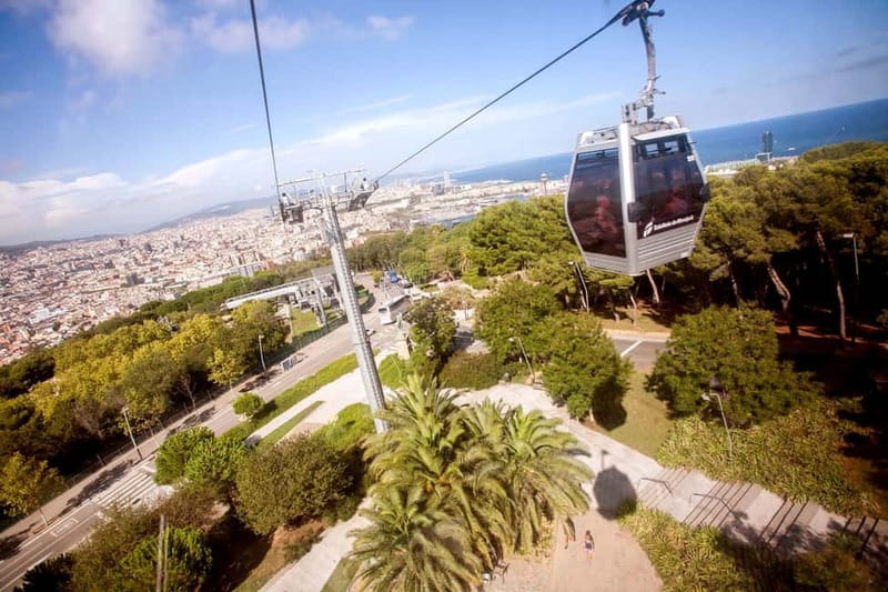 Barcelona: Montjuïc Cable Car Roundtrip Ticket - Cabin Comfort and the Views That Actually Matter