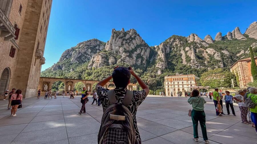 Barcelona: Montserrat, Black Madonna, Rack Railway & Liquors - The 15-minute rack railway ride: more than a transfer