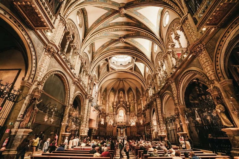 Barcelona: Montserrat, Cogwheel, Black Madonna & Winery Tour - A Montserrat day trip that actually saves you time