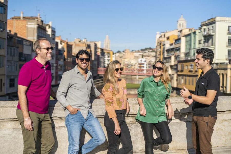 Barcelona: Montserrat, Girona & Costa Brava Guided Day Trip - Inside the basilica: Black Madonna, Moreneta, and the queue reality