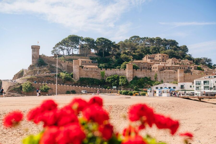 Barcelona: Montserrat, Girona & Costa Brava Guided Day Trip - Girona Old Town walk: Roman layers, Jewish quarter, and big viewpoints