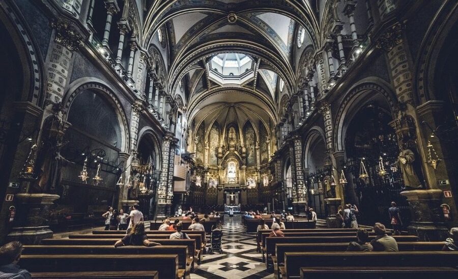 Barcelona: Montserrat Monastery & Hiking Off the Beaten Path - What to bring so the mountain stays fun