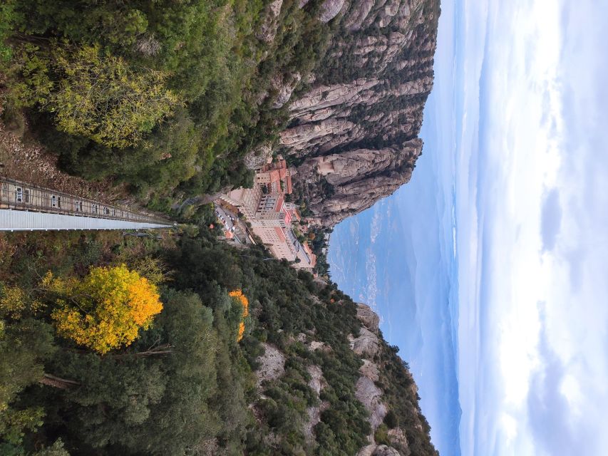 Barcelona: Montserrat Monastery & Hiking Off the Beaten Path - The guides are the difference, and you’ll feel it in the details