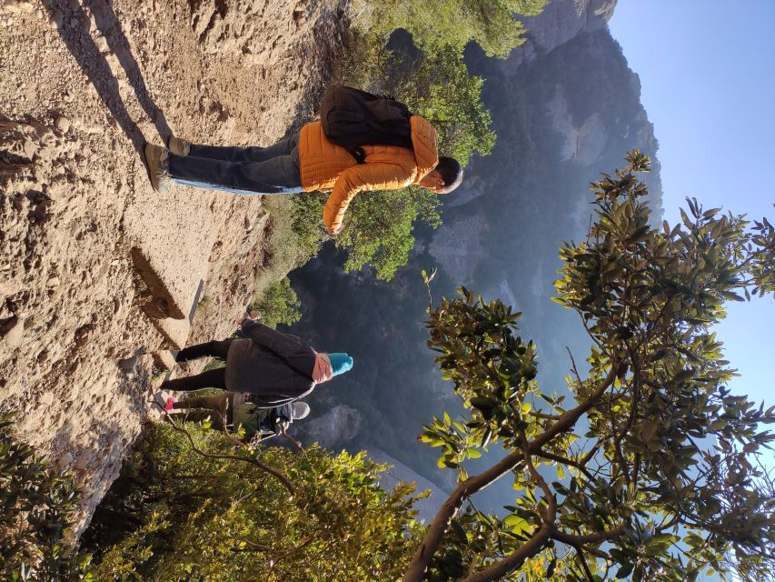 Barcelona: Montserrat Monastery & Hiking Off the Beaten Path - Getting to Montserrat from Passeig de Gràcia without the hassle