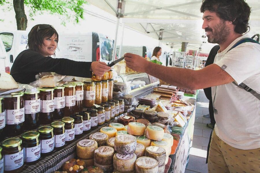 Barcelona: Montserrat Private Trip with Monastery Ticket - Santa Maria Square Farmer’s Market: Cheese, Stroll Time, and Local Color