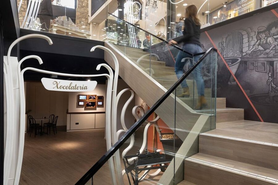 Barcelona: Nougat and Chocolate Museum Tour with Tasting - What you taste, and how to spot good nougat and chocolate