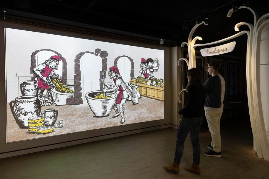 Barcelona: Nougat and Chocolate Museum Tour with Tasting - Price and value for a 45-minute stop in central Barcelona