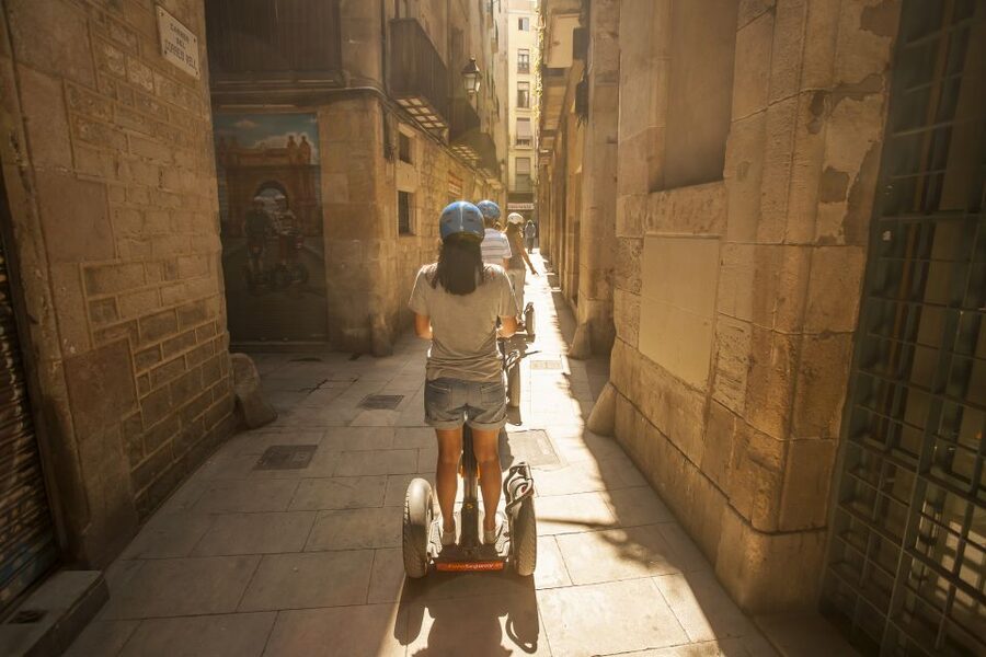 Barcelona: Old Port and Gothic Quarter Guided Segway Tour - Port Vell and the sea wall stops, built for photos and calm riding