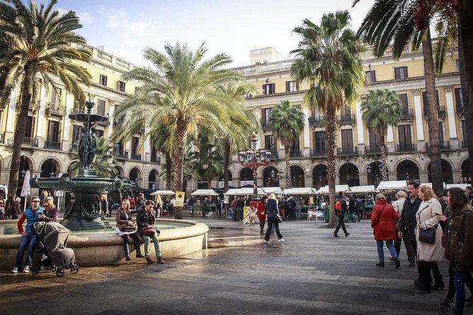 Barcelona Old Town & Gothic Quarter Small Group Tour - Santa Maria del Mar: a medieval church built by local people