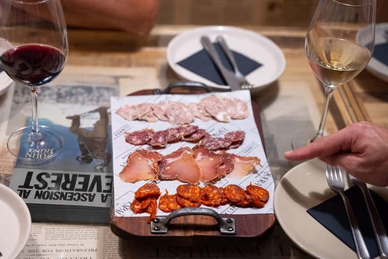 Barcelona Old Town Tapas Night: Hidden Bars, Cava & Vermut - Why This Gothic Quarter Tapas Night Feels Like a Real Local Evening
