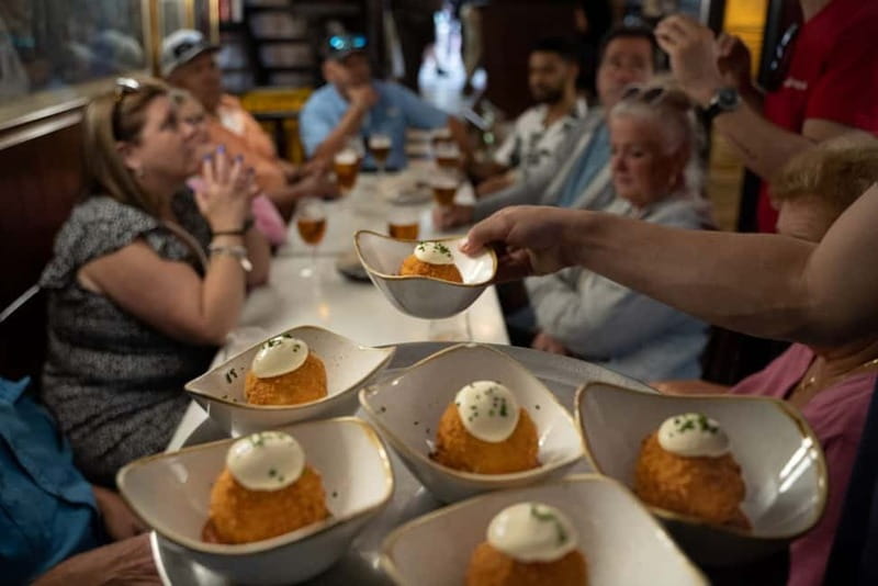 Barcelona Old Town Tapas Night: Hidden Bars, Cava & Vermut - Gothic Quarter First Stop: Your First Drinks and Barcelona Staples