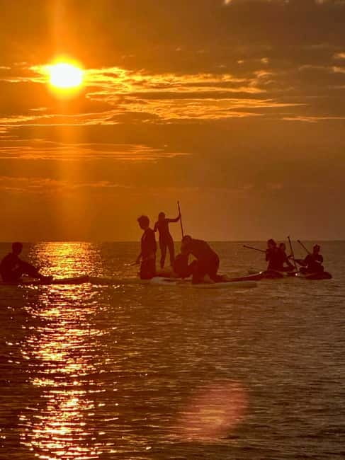 Barcelona: Paddleboarding at Sunrise. Includes: instructor, photos, equipment - Photos and videos: the souvenir you must manage same-day