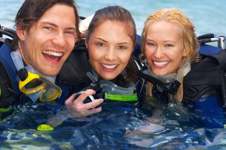 Barcelona: PADI Discover Scuba Diving - Getting Ready: what this Barcelona try session really feels like