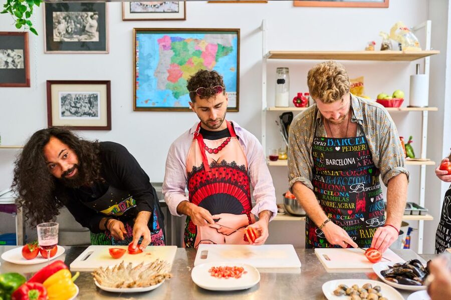 Barcelona: Paella Cooking Class with Market Visit and More - Sangria, tapas, and dessert: why the extras help you remember