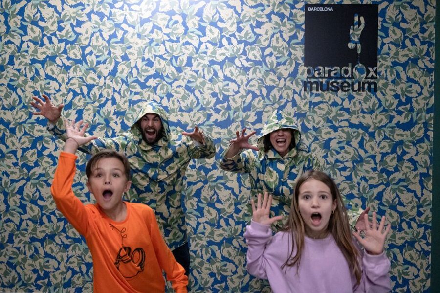 Barcelona: Paradox Museum Entry Ticket - Photo Points, QR Codes, and the Easiest Way to Get Great Shots
