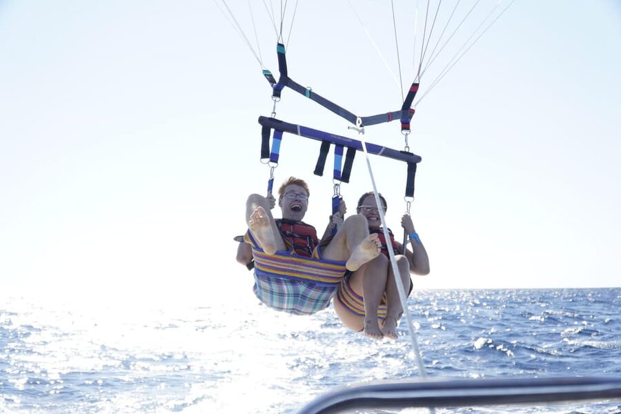 Barcelona: Parasailing with 360º Panoramic Skyline Views - The 50-Minute Schedule: Briefing, Speedboat Time, Then You Fly