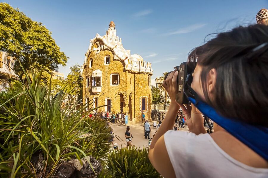 Barcelona: Park Güell Admission Ticket - Nature Square, Viewing Points, and Those Photo Benches