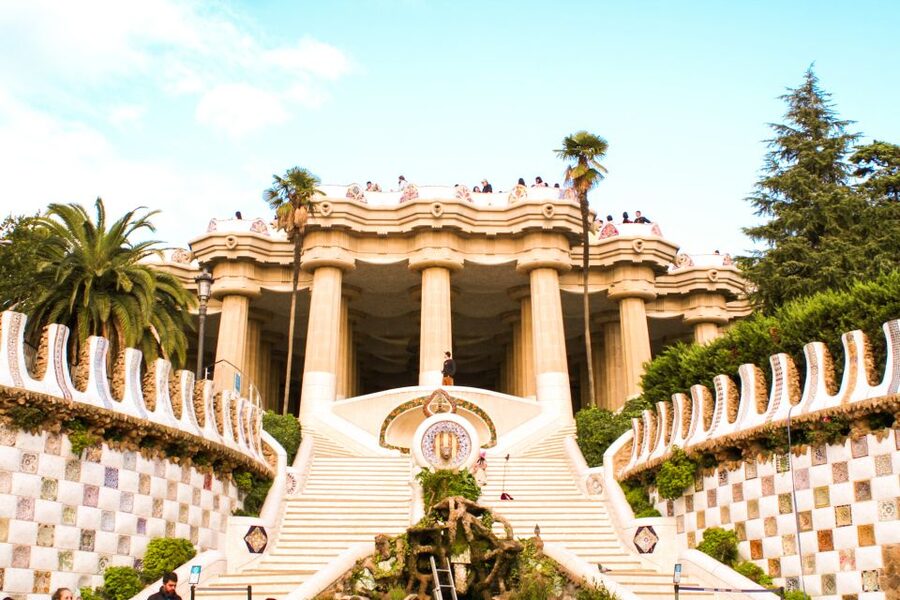 Barcelona: Park Güell & La Sagrada Familia Tickets and Tour - Key highlights to look for