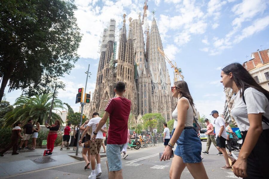 Barcelona: Park Güell & Sagrada Familia Guided Tour - Key things that make this tour worth your time