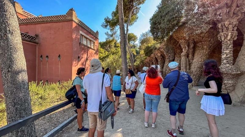 Barcelona: Park Güell Small Group Tour + Skip the Line - El Drac and mosaic details that do real work