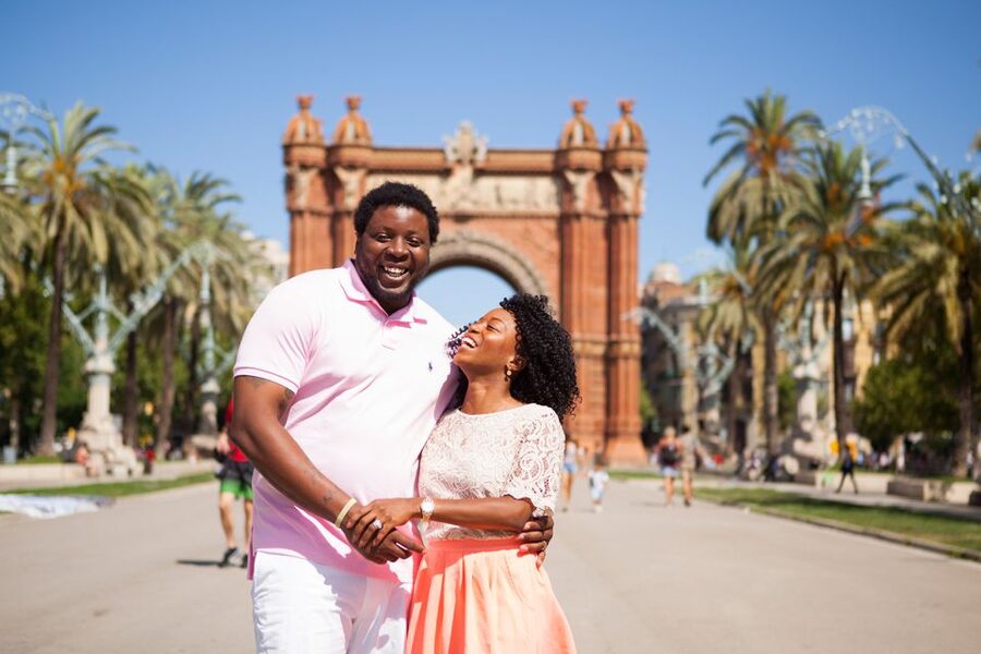 ✅ Barcelona: Photoshoot Tour Old Town - Should You Book This Barcelona Old Town Photoshoot?