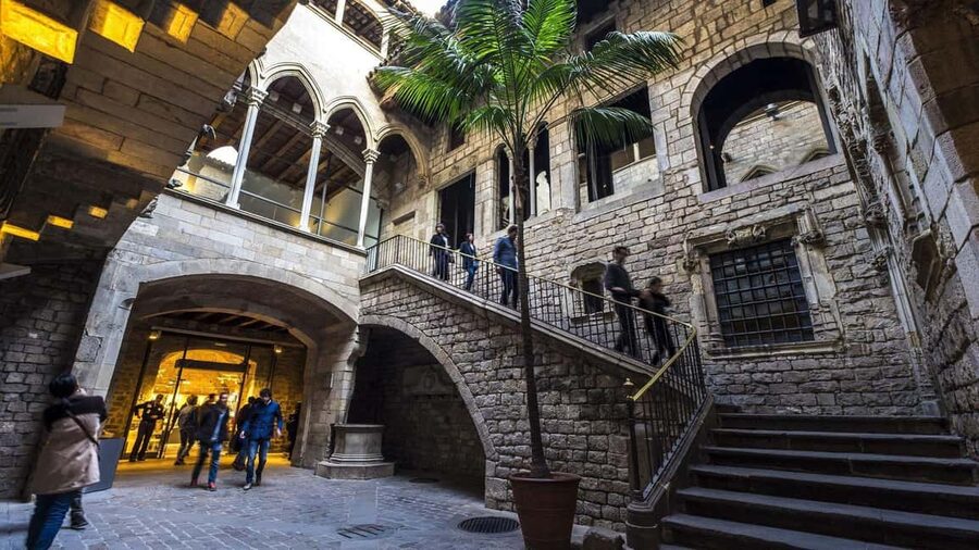 Barcelona: Picasso Museum Entry, Digital Guide & Born Walk - Picasso Museum, skip-the-line entry plus an El Born walk