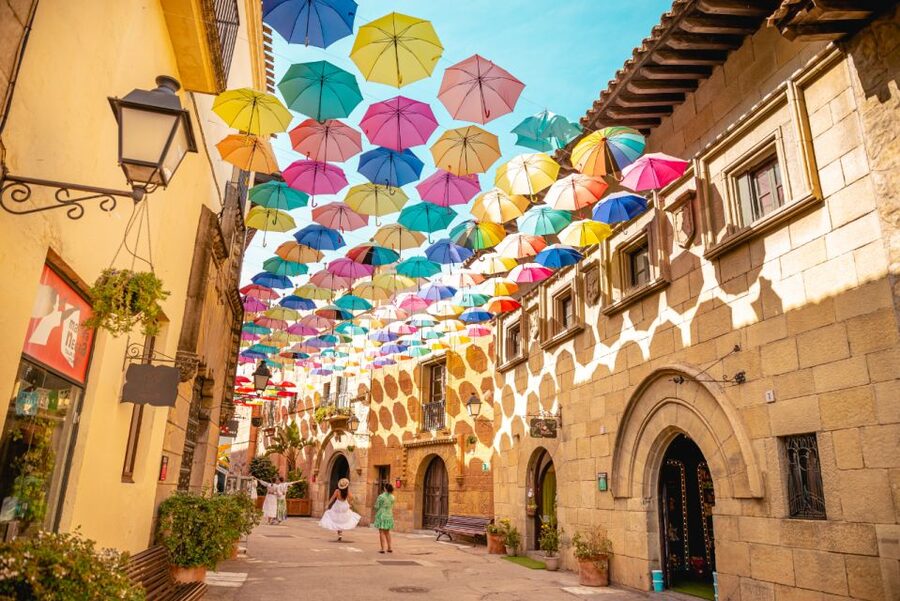 Barcelona: Poble Espanyol Entry Ticket - Tickets, timing, and planning around seasonal hours