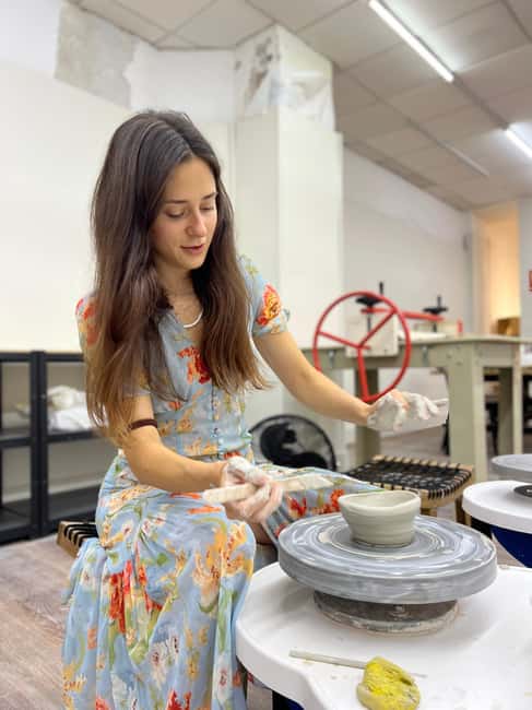 Barcelona: Pottery Wheel Class for Beginners - Pottery Wheel Basics in Central Barcelona (Without Pretending You Know Anything)